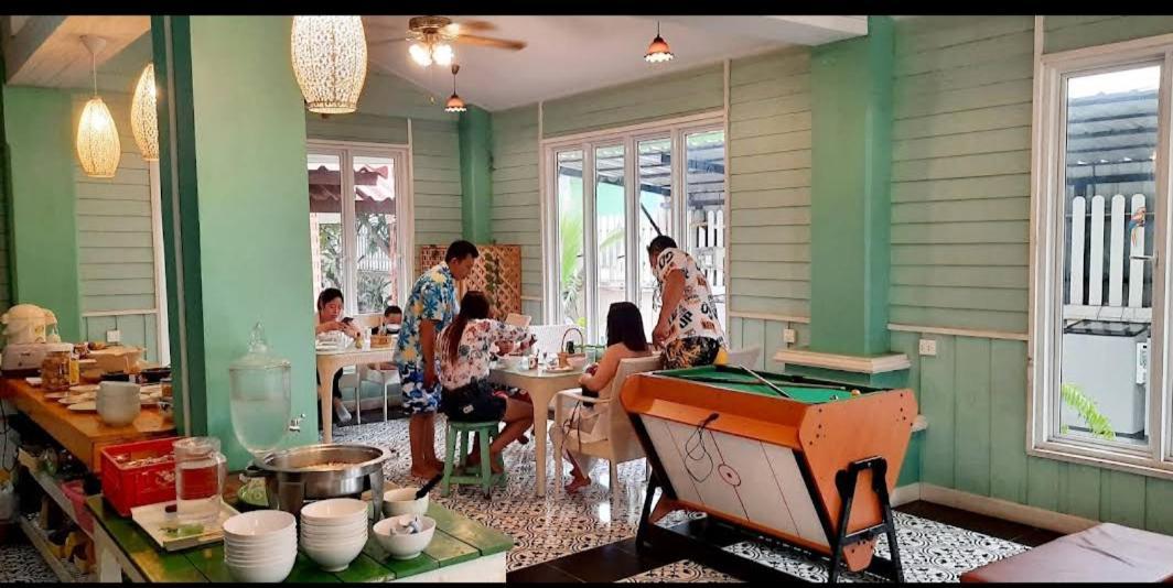 คิวทอง บังกะโล Ko Lan Buitenkant foto