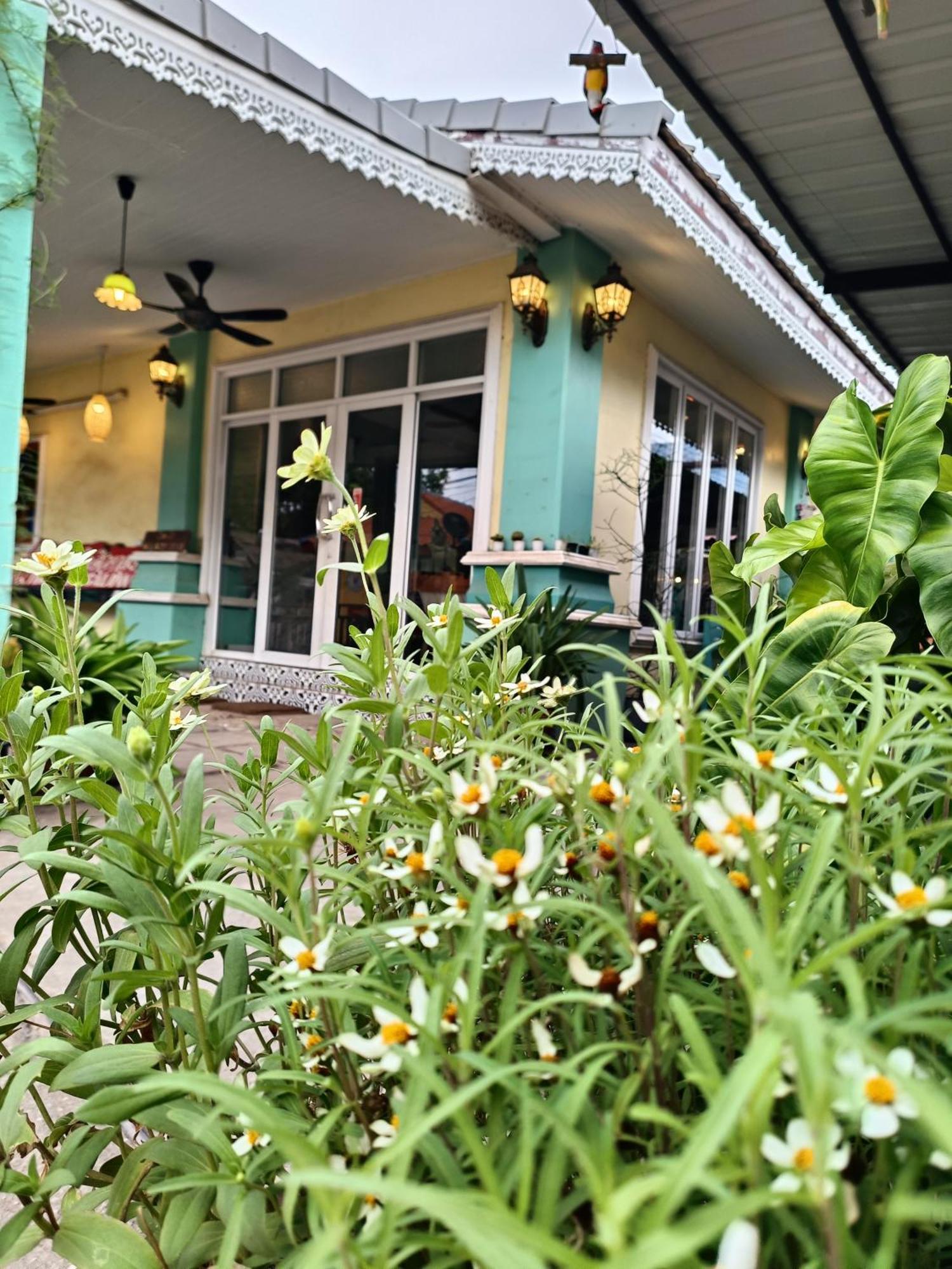 คิวทอง บังกะโล Ko Lan Buitenkant foto