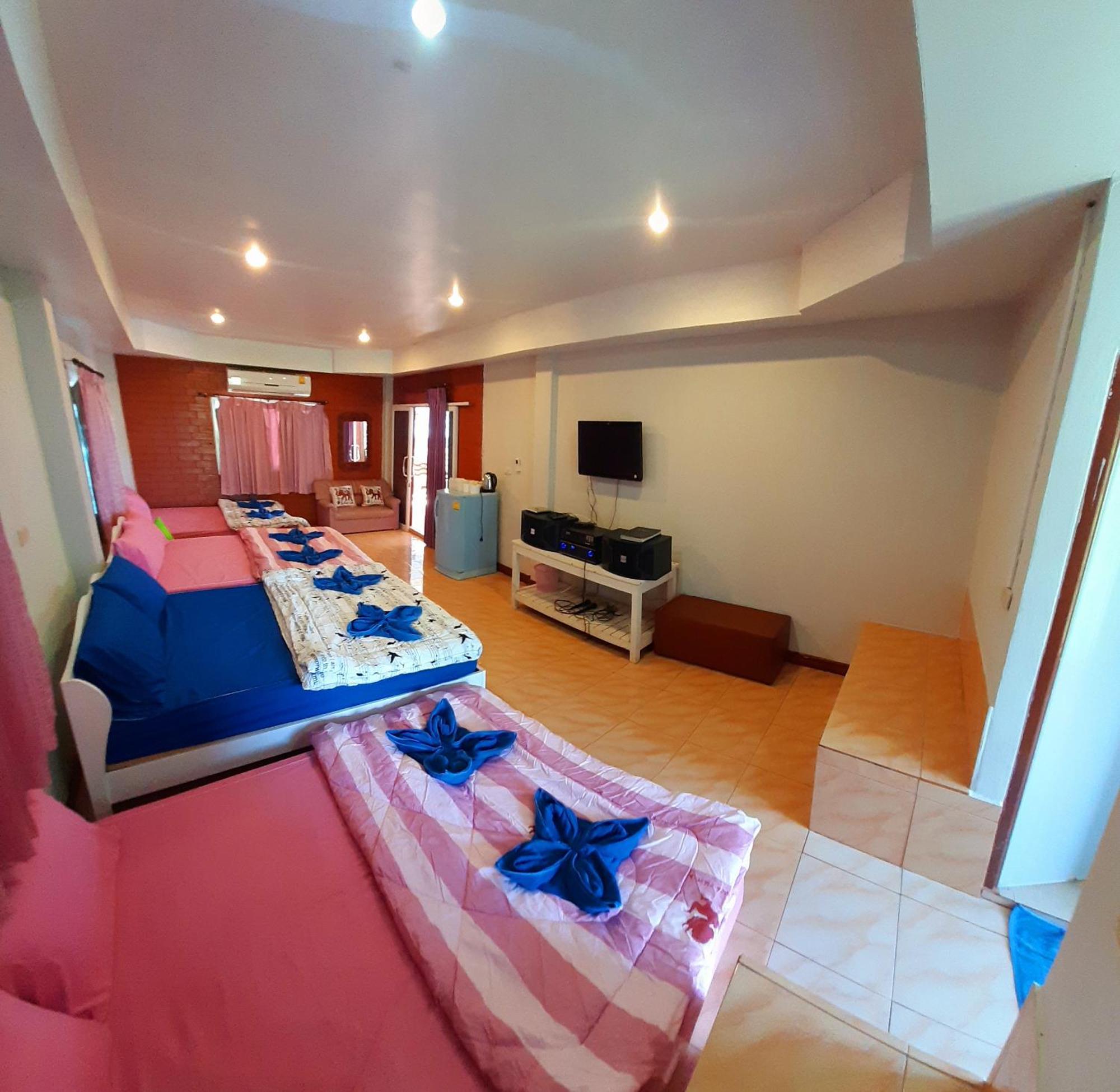 คิวทอง บังกะโล Ko Lan Kamer foto